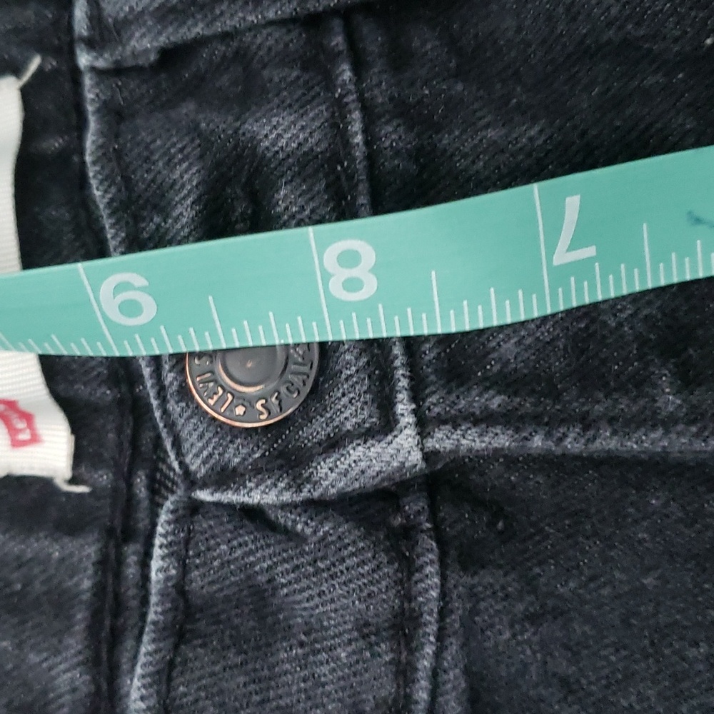 Levi's High Rise Shorty Short - Picture 5 of 7